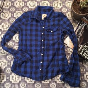 ✨HOLLISTER✨blue plaid long sleeve